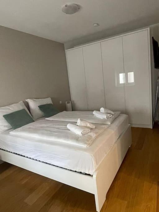 New Central Apartments Westbahnhof 비엔나 외부 사진
