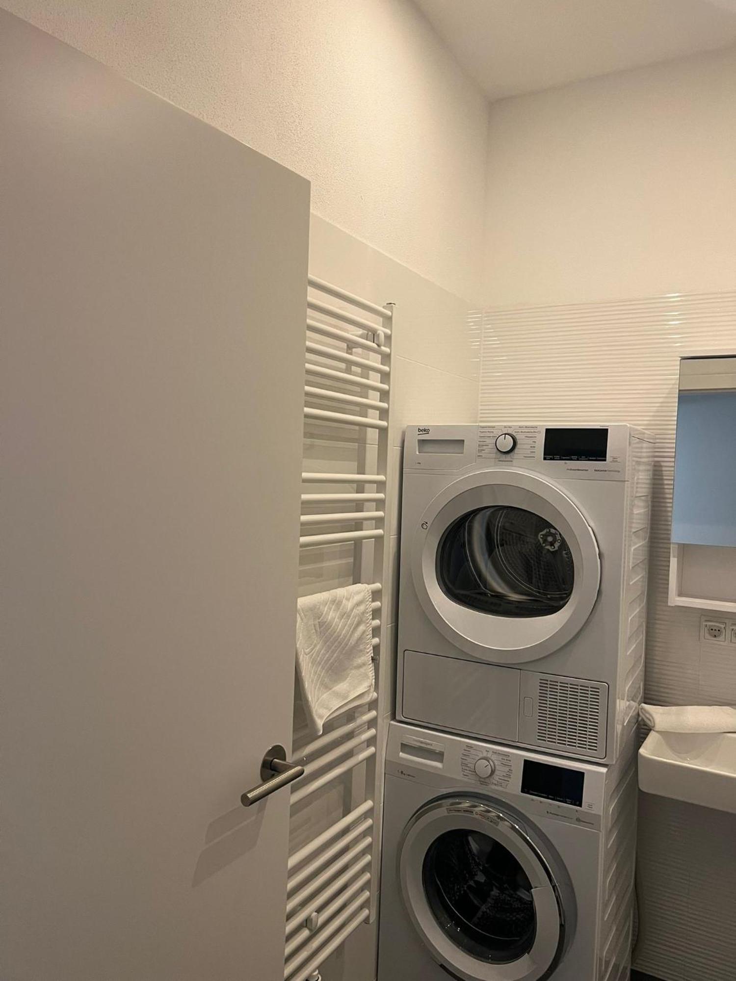 New Central Apartments Westbahnhof 비엔나 외부 사진