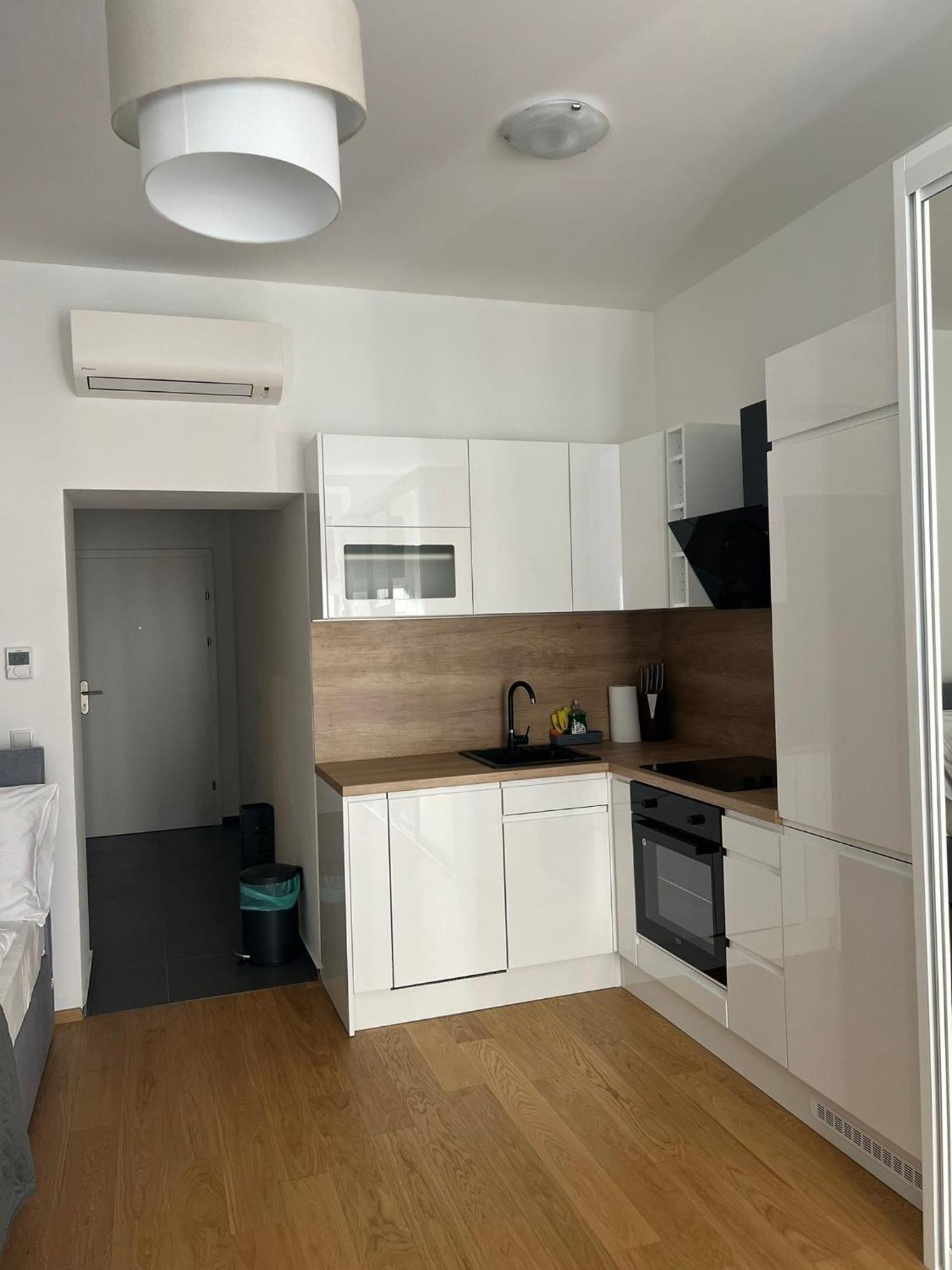 New Central Apartments Westbahnhof 비엔나 외부 사진