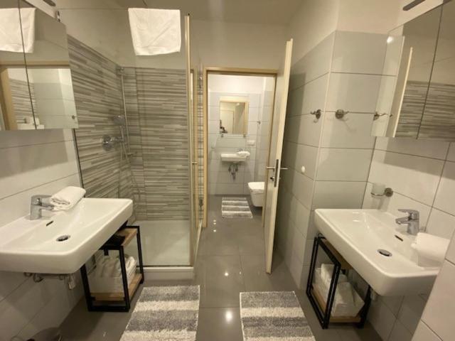 New Central Apartments Westbahnhof 비엔나 외부 사진